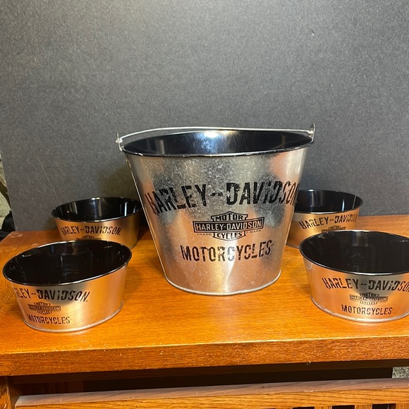 Harley Davidson RoadHouse collection Bucket Set. - Picture 1 of 10